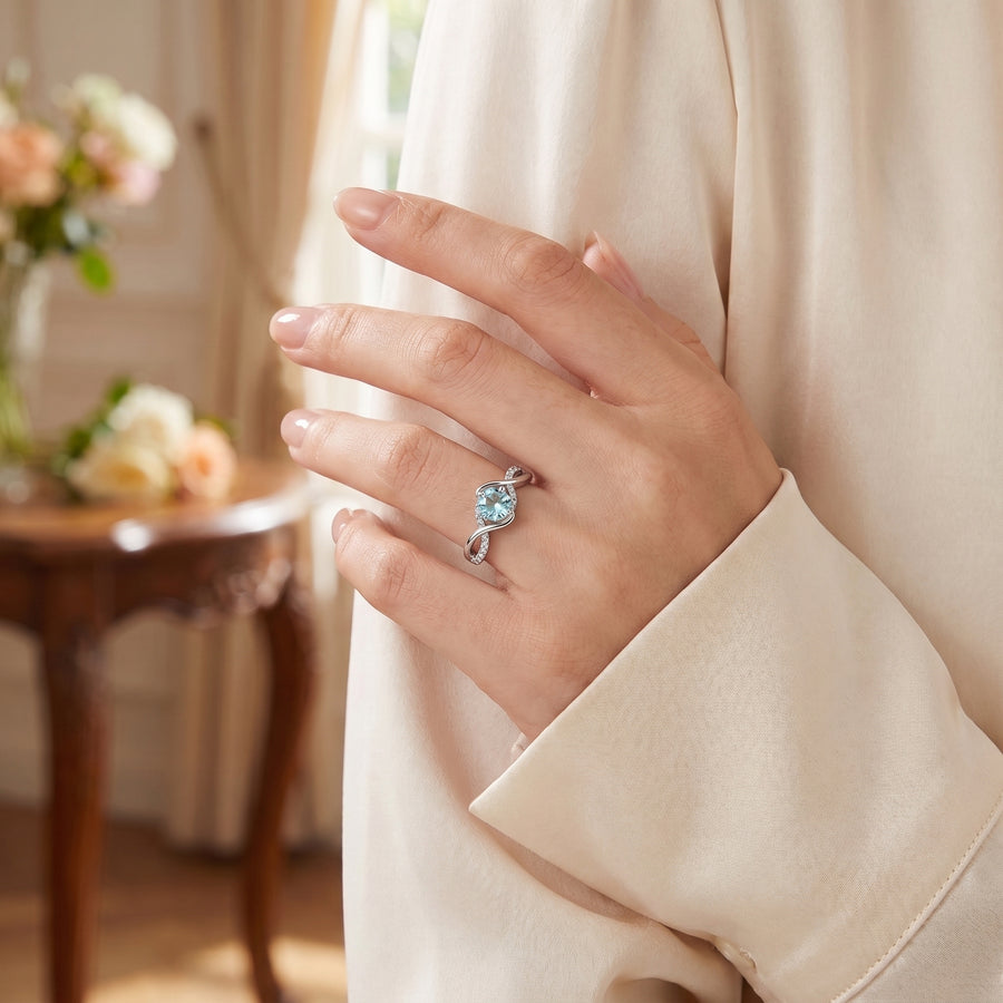 Lunara Wave Infinity Ring worn on hand
