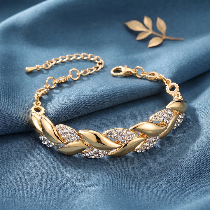 Mira Leaf Charm Bracelet