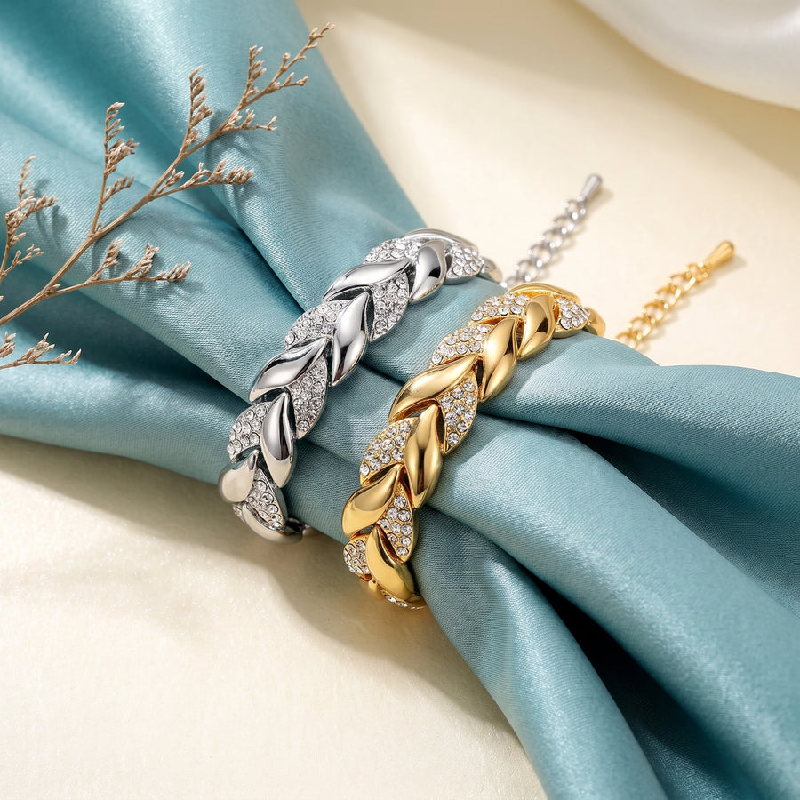 Mira Leaf Charm Bracelet